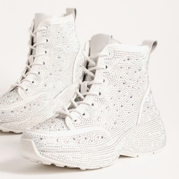 𝘽𝘼𝘾𝙆 𝙄𝙉 𝙎𝙏𝙊𝘾𝙆🖤𝑹𝒉𝒊𝒏𝒆𝒔𝒕𝒐𝒏𝒆 𝑷𝒍𝒂𝒕𝒇𝒐𝒓𝒎 - WHITE - Picture 9 of 13